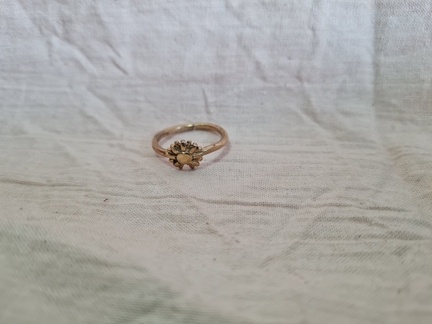 Little sunflower ring