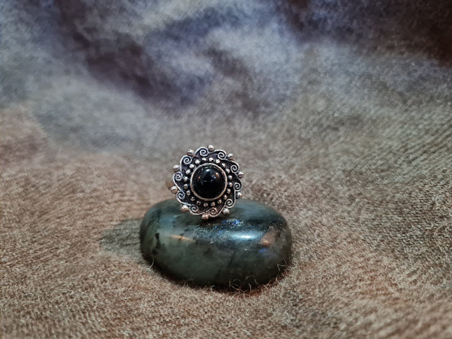 Spiral flower ring