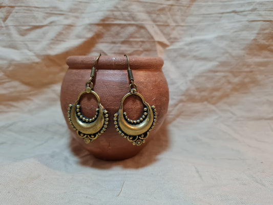 Mooncrest Earrings