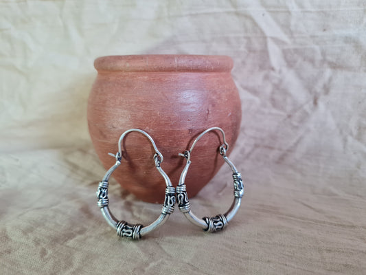 Tribal hoop