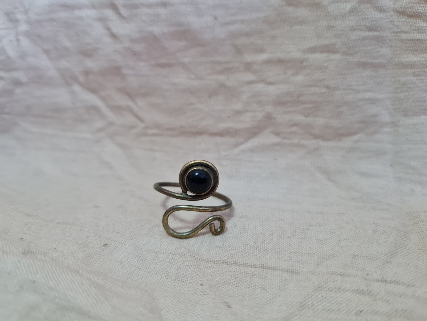 Crystal spiral ring