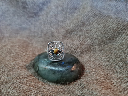 Floral ring