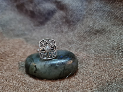 Floral ring