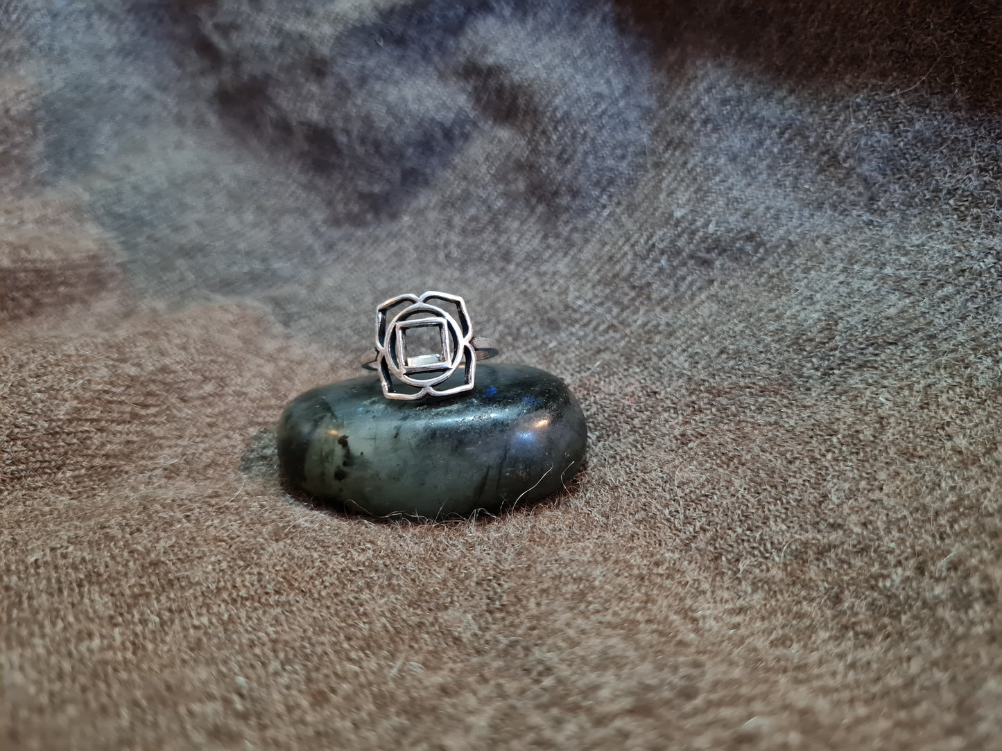 Geo Ring