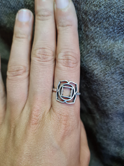 Geo Ring
